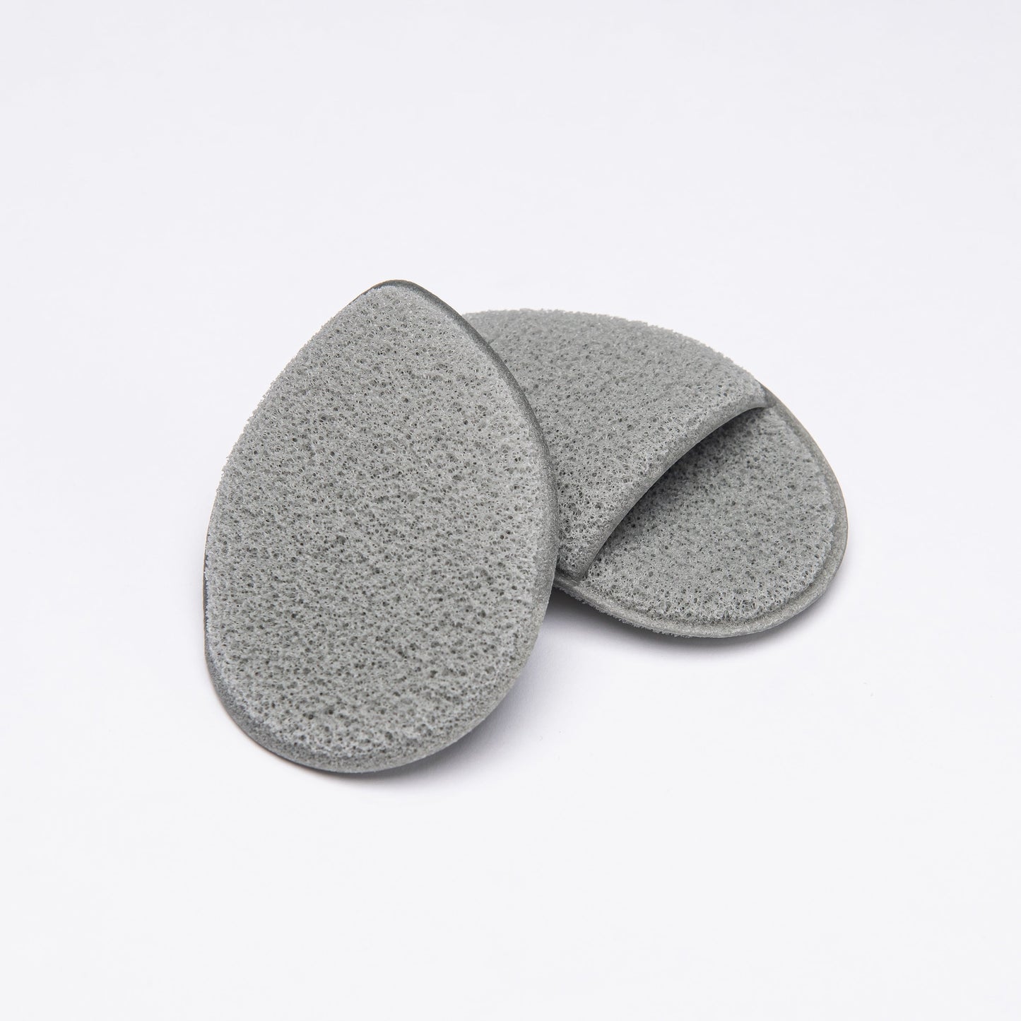 teardrop-shaped facial sponges