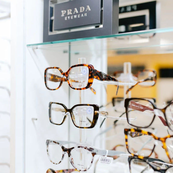 montgomery-vs-glasses-display.png