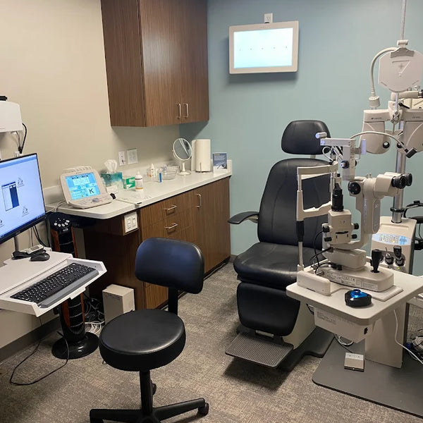 virginia-eyecare-center-treatment-room.png